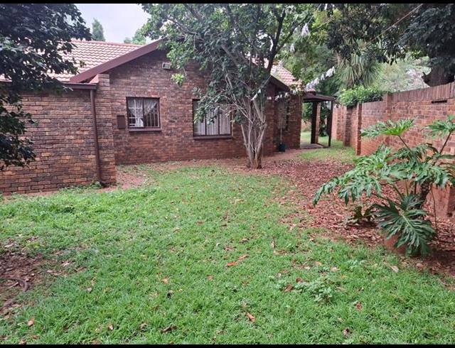 3 BEDROOM TOWNHOUSE FOR SALE IN FAERIE GLEN